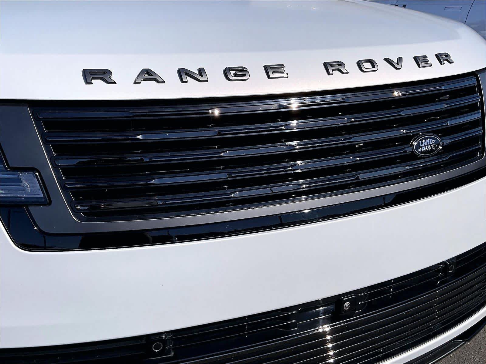 Used 2024 Land Rover Range Rover SV AWD/4WD image 34