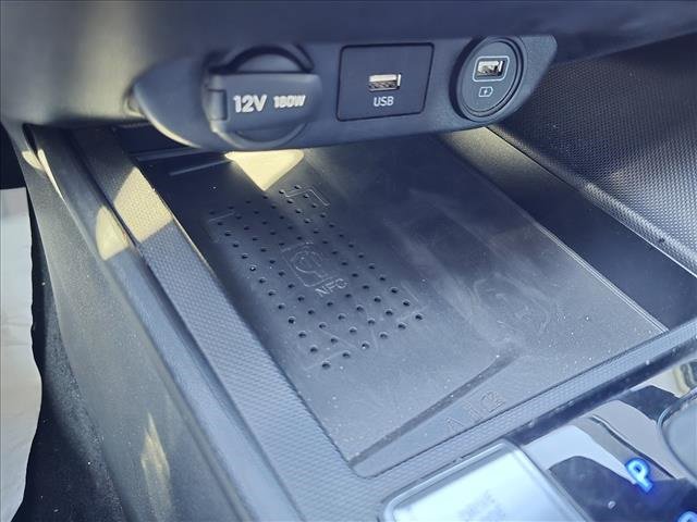 Certified 2023 Hyundai Elantra Limited w/ Winter Weather Package image 25