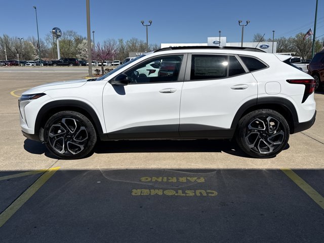 New 2026 Chevrolet Trax RS w/ Sunroof Package image 10