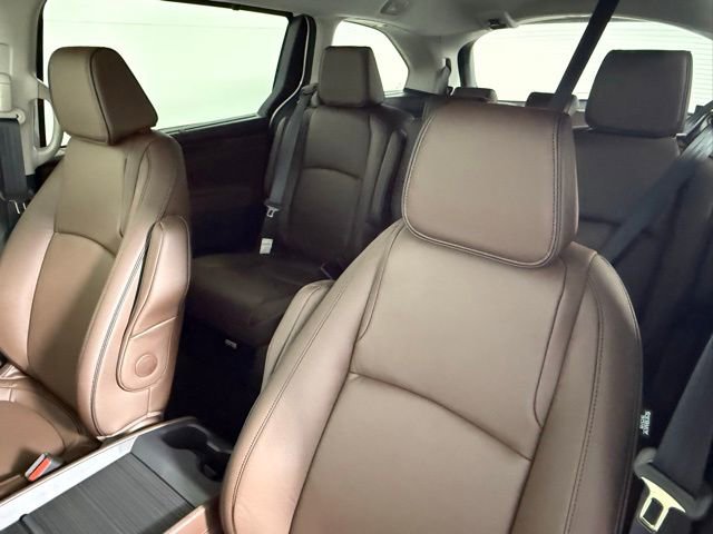 New 2026 Honda Odyssey Touring image 32