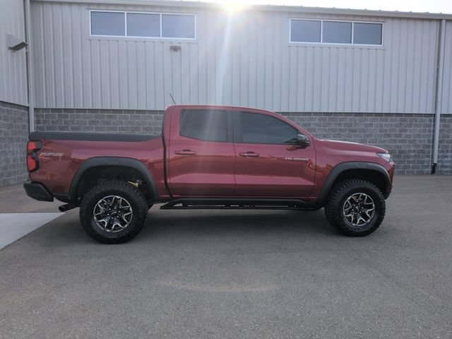 Used 2024 Chevrolet Colorado ZR2 w/ ZR2 Convenience Package III AWD/4WD image 2