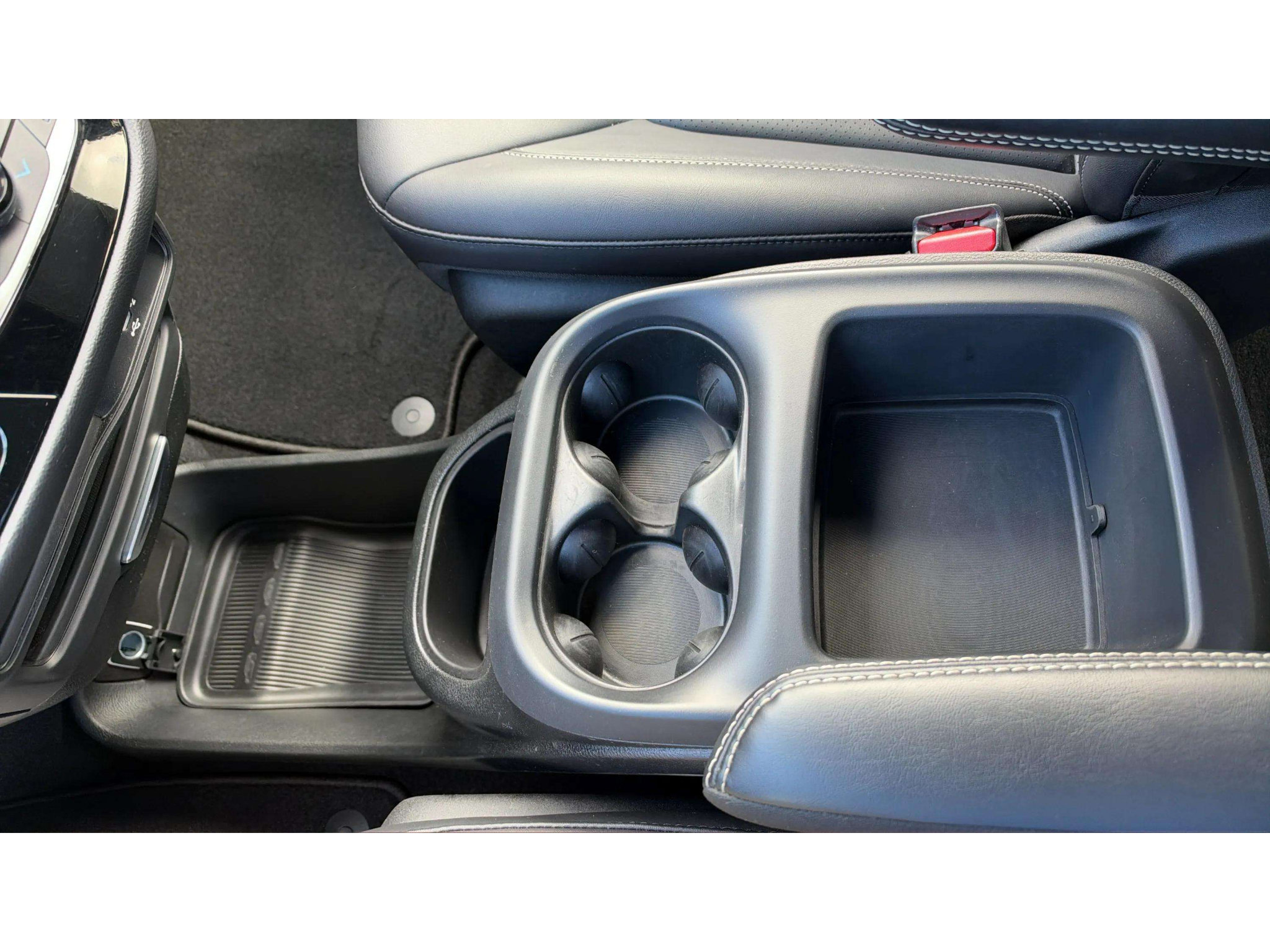 Used 2026 Chrysler Pacifica Select FWD image 22
