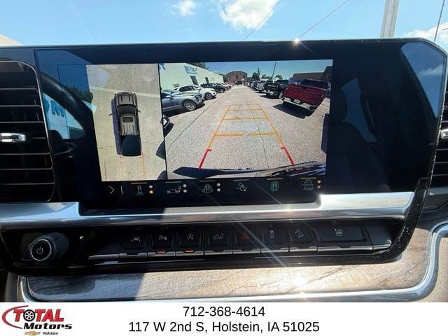 Used 2023 Chevrolet Silverado 1500 LTZ AWD/4WD image 25