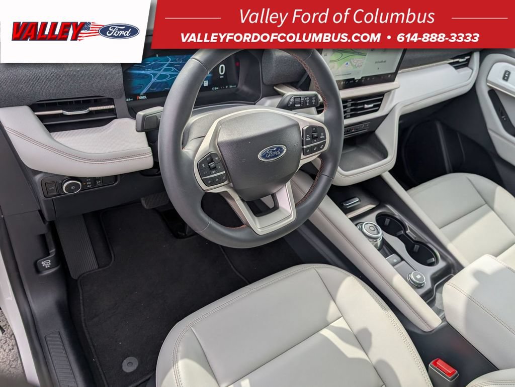 New 2025 Ford Explorer Active w/ Active Comfort Package AWD/4WD image 23
