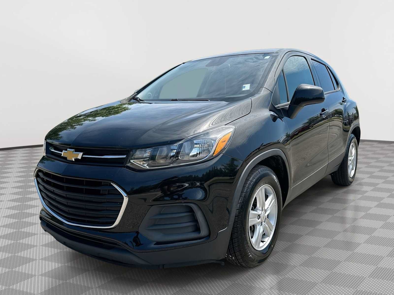 Used 2020 Chevrolet Trax LS w/ Tint and Cruise Package