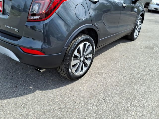 Used 2017 Buick Encore Essence AWD/4WD image 9