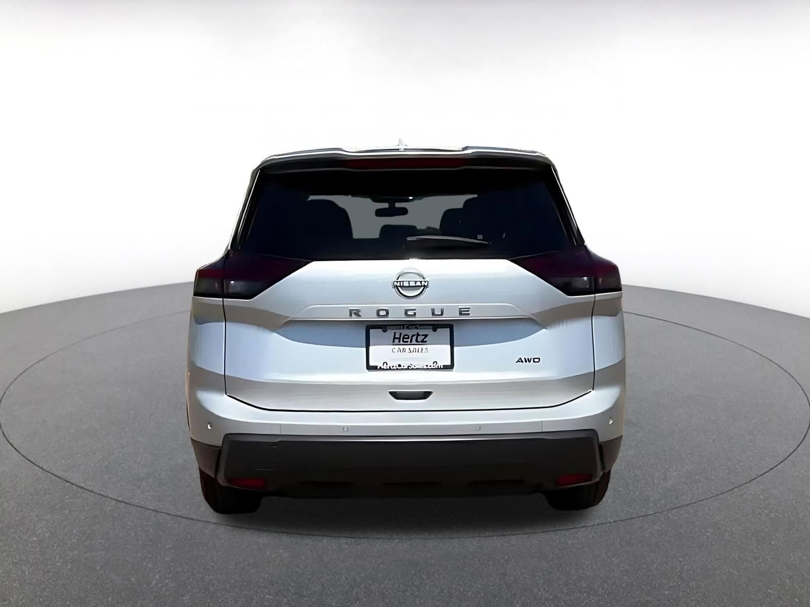 Used 2025 Nissan Rogue SV AWD/4WD image 12