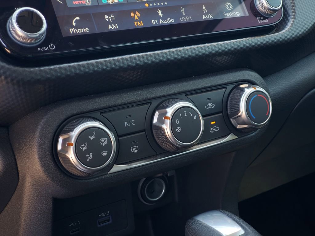 Used 2024 Nissan Kicks SV w/ Interior Electronics Package FWD image 26