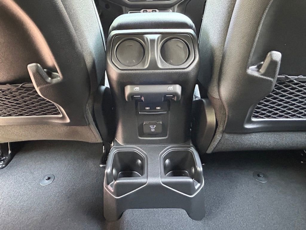 New 2024 Jeep Wrangler Unlimited Rubicon image 31