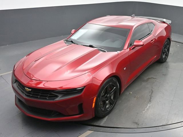 Used 2021 Chevrolet Camaro LT RWD image 34