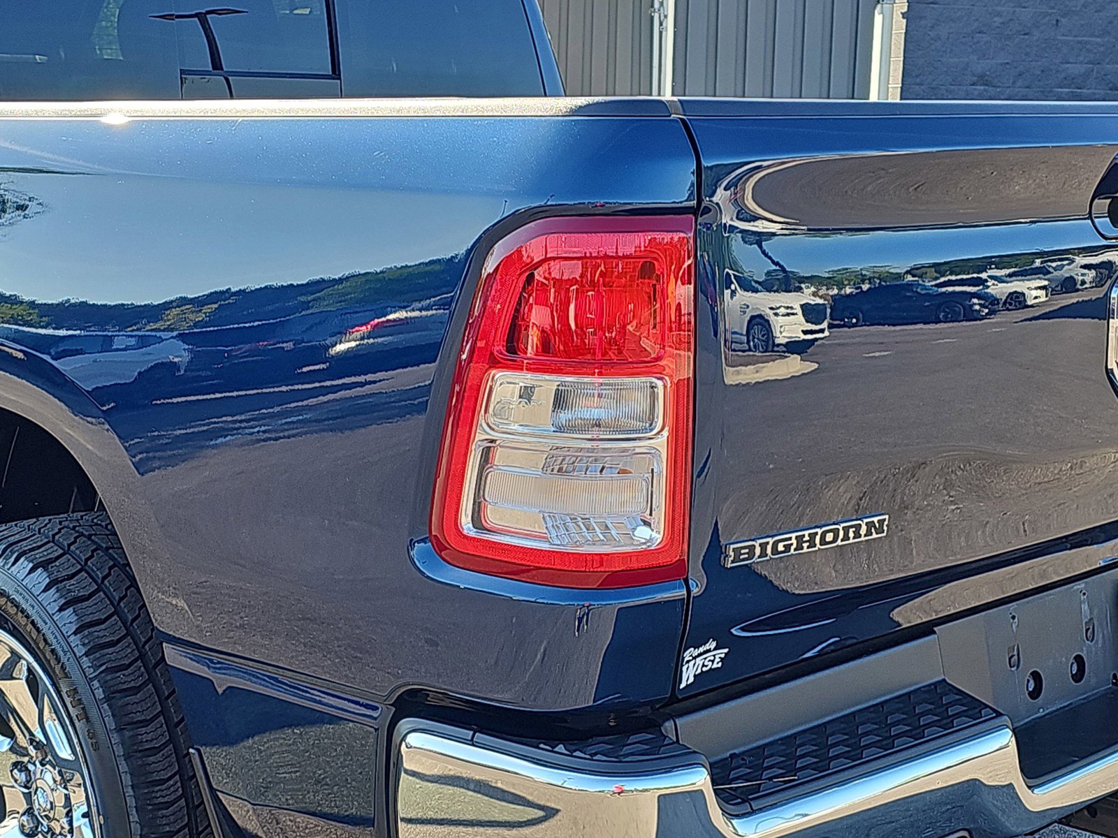 Used 2022 RAM 1500 Big Horn AWD/4WD image 33