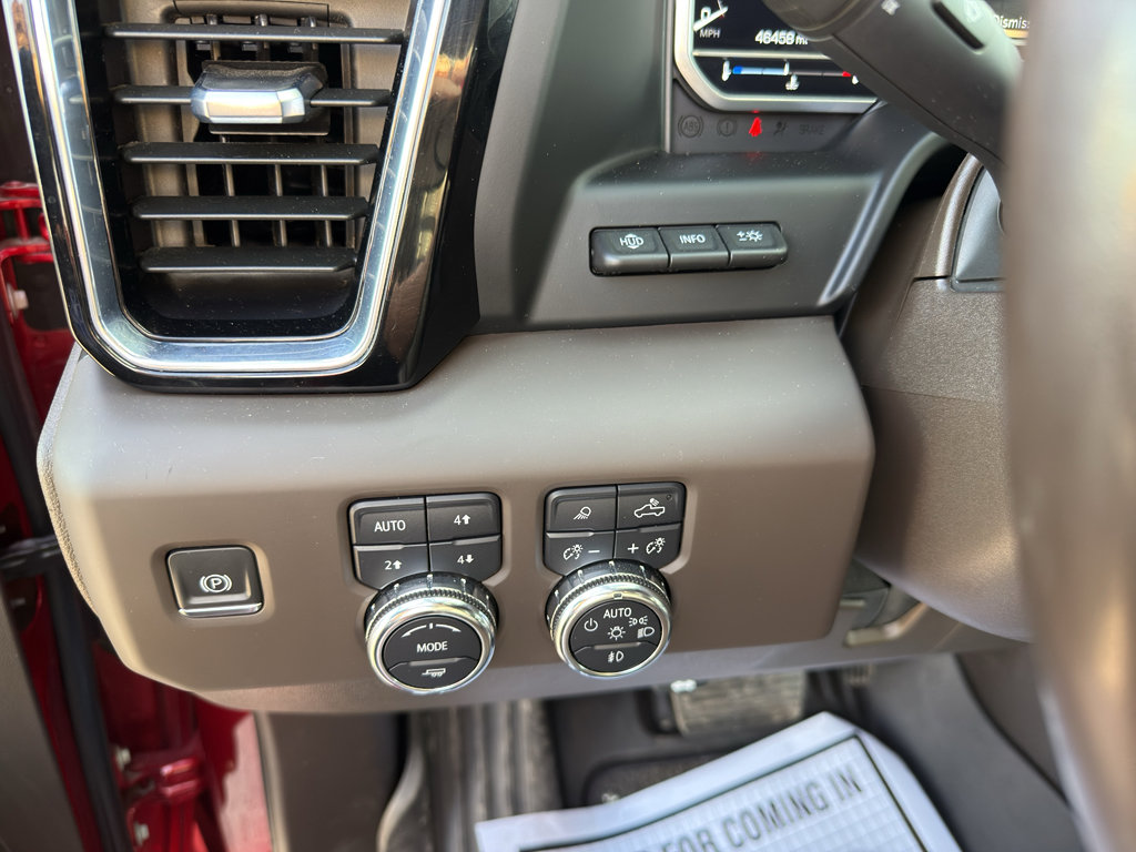 Used 2024 GMC Sierra 3500 Denali w/ Denali Reserve Package image 18