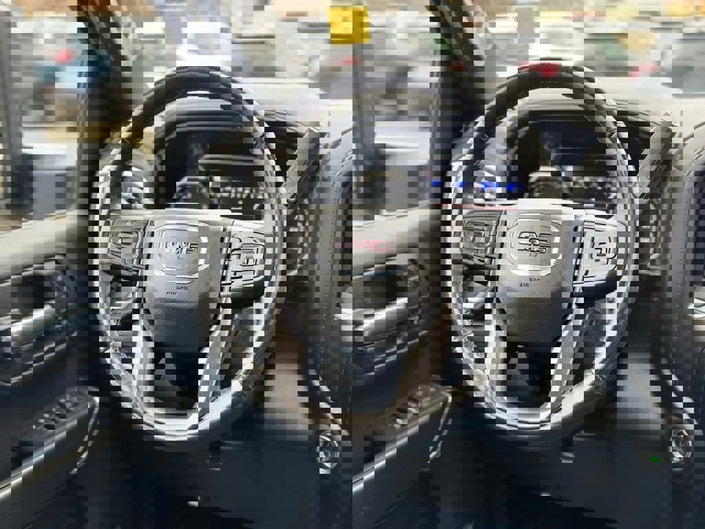 Used 2020 GMC Sierra 2500 AT4 w/ Technology Package image 13