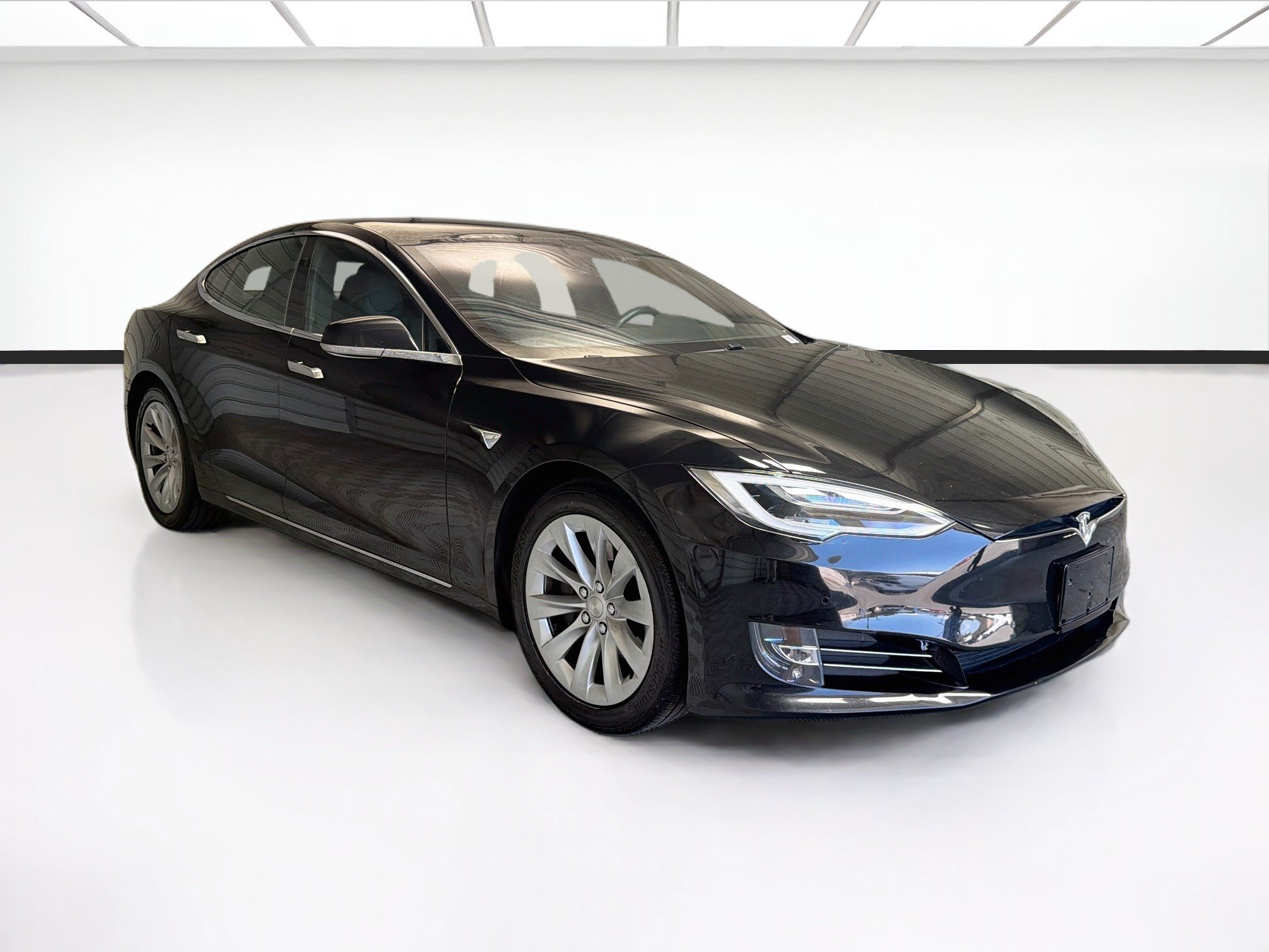Used 2018 Tesla Model S AWD image 3
