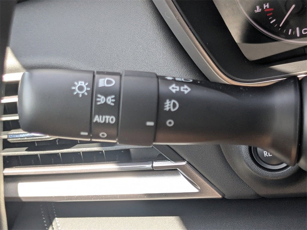 New 2025 Subaru Outback Touring XT image 28