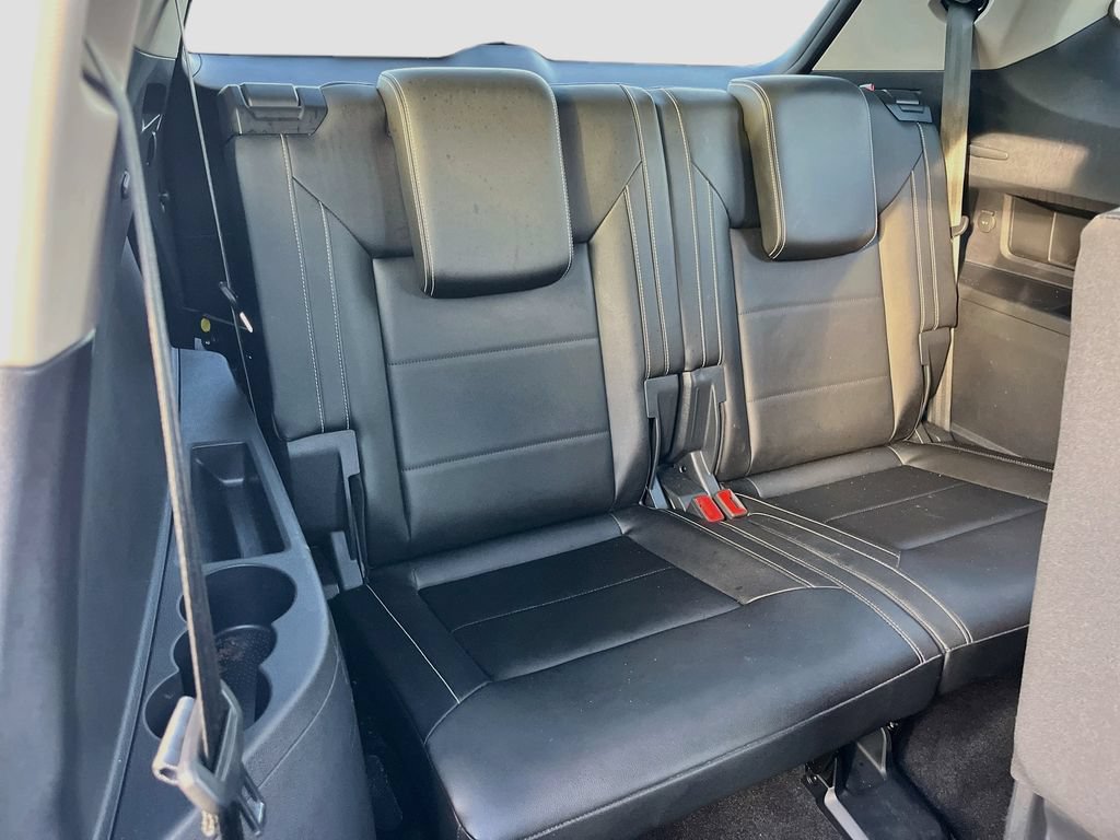 Used 2023 Volkswagen Atlas SEL R-Line AWD/4WD image 28