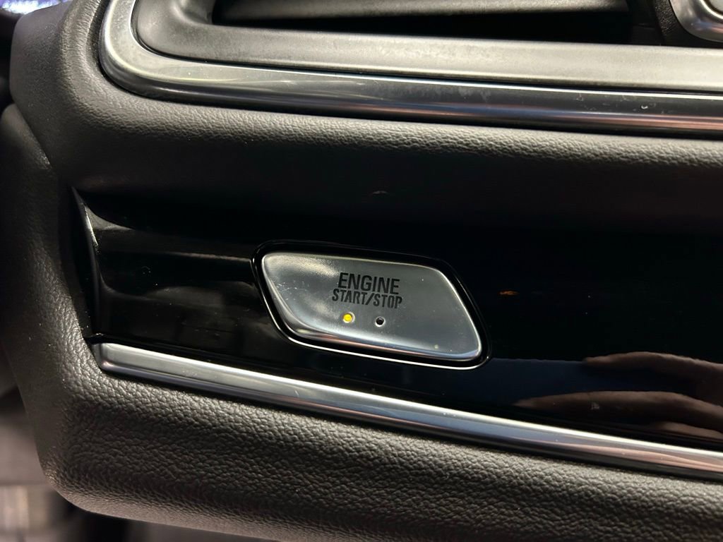 Used 2023 Buick Enclave Avenir w/ Avenir Technology Package image 16