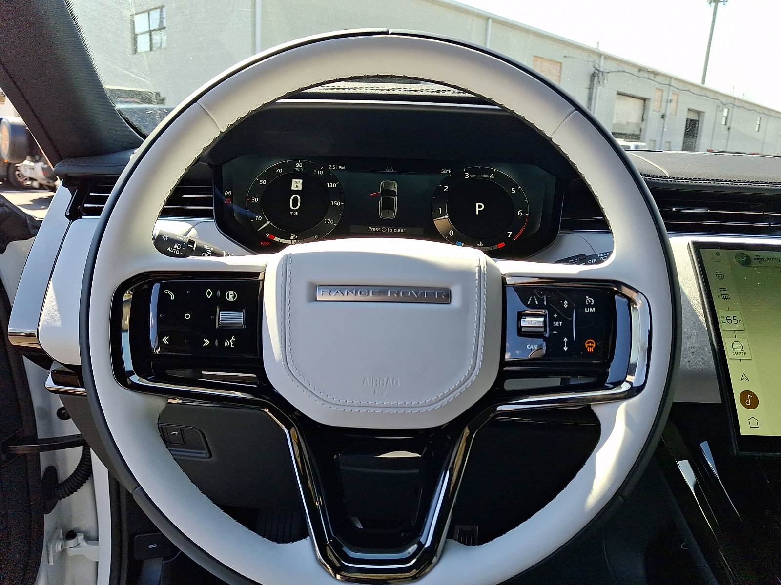 Used 2025 Land Rover Range Rover Sport Dynamic SE image 20