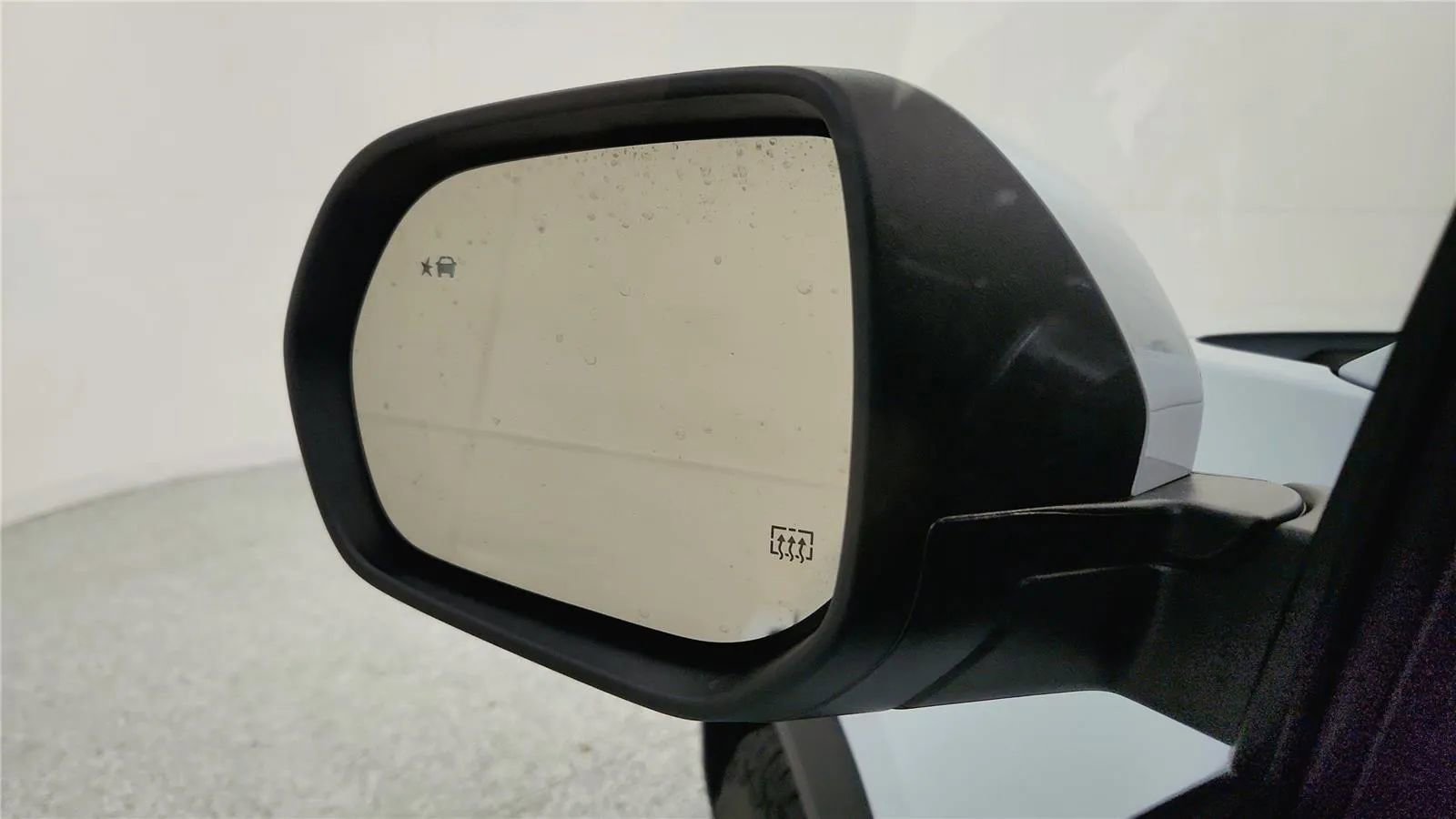 New 2026 Chevrolet Equinox ACTIV w/ Convenience Package III FWD image 23