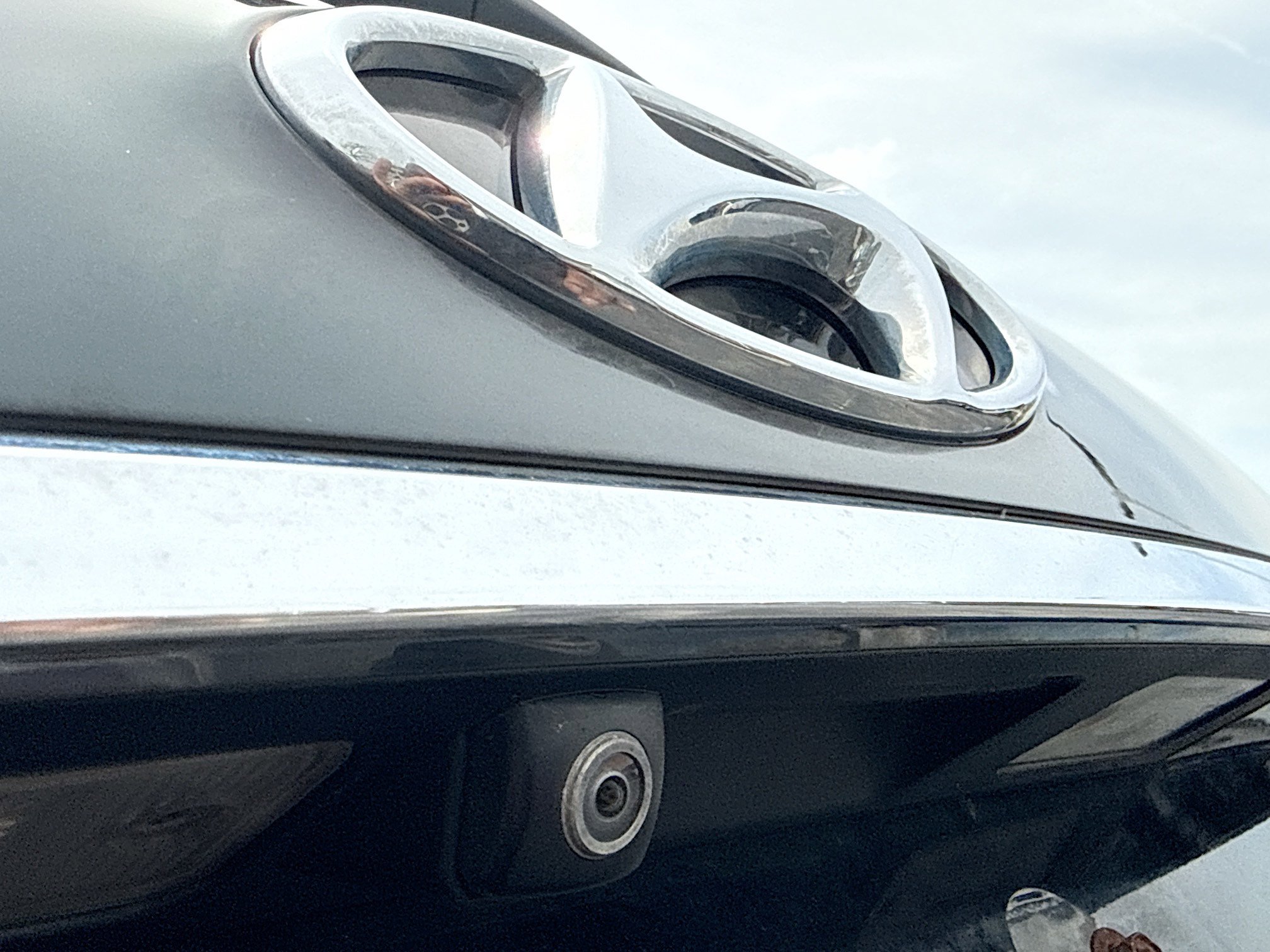 Used 2016 Hyundai Santa Fe Limited w/ Option Group 04 AWD/4WD image 16