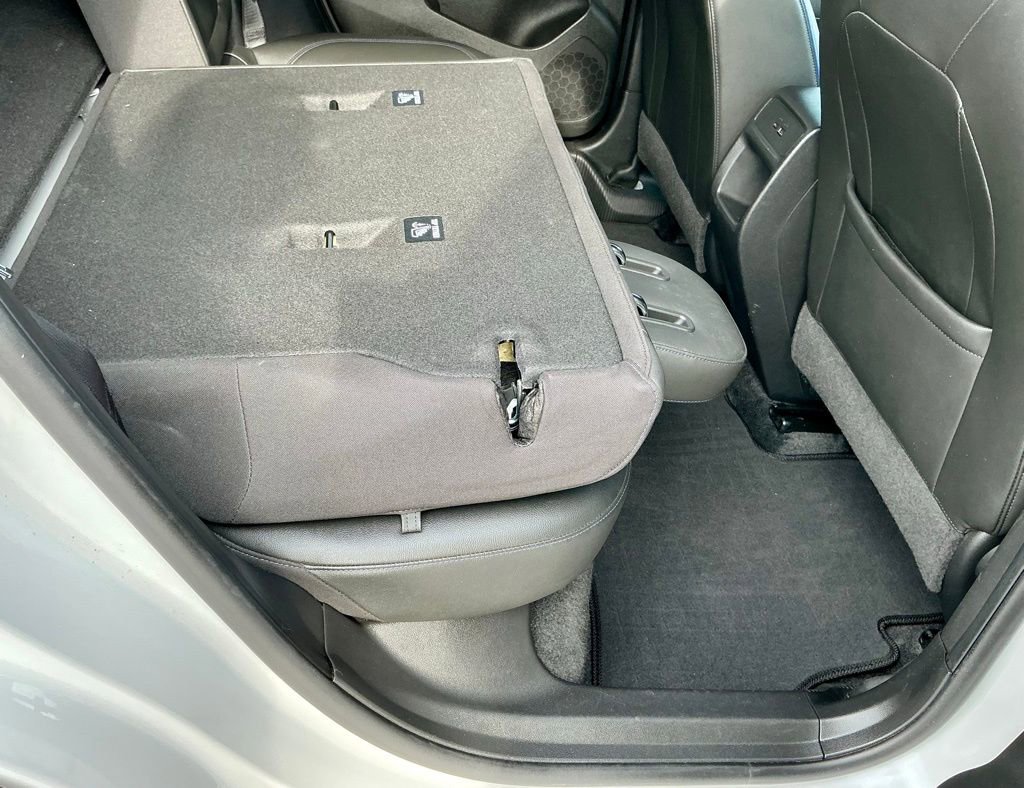 Used 2024 Buick Envista Sport Touring w/ Convenience I Package FWD image 30