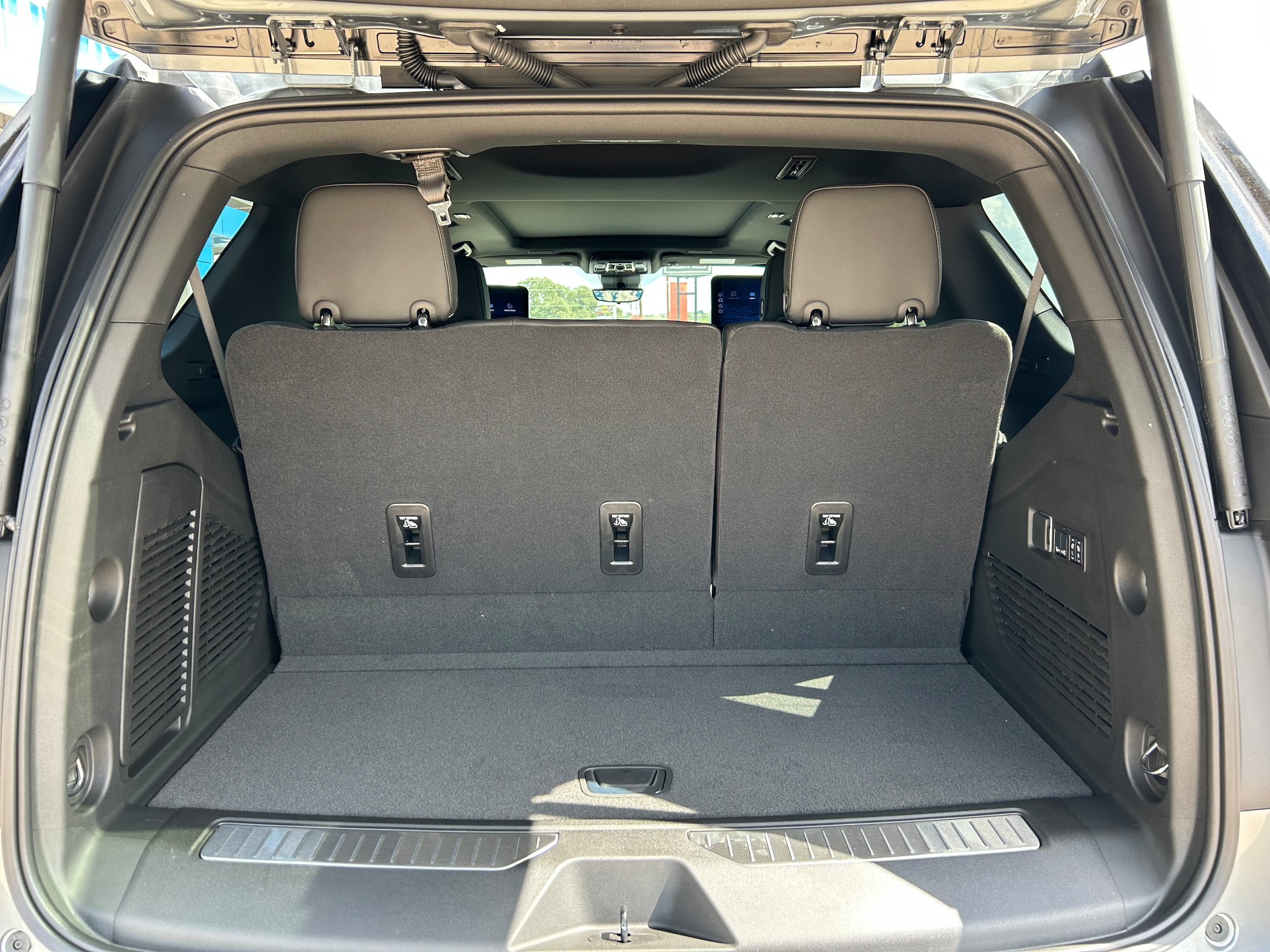 New 2026 Chevrolet Tahoe Premier RWD image 8
