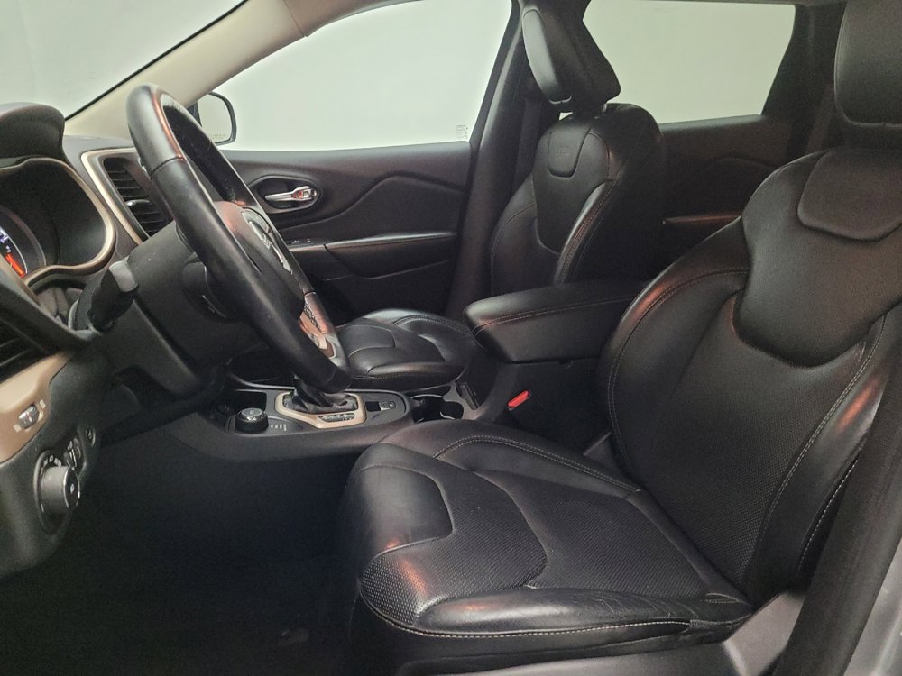 Used 2016 Jeep Cherokee Limited w/ Luxury Group image 17