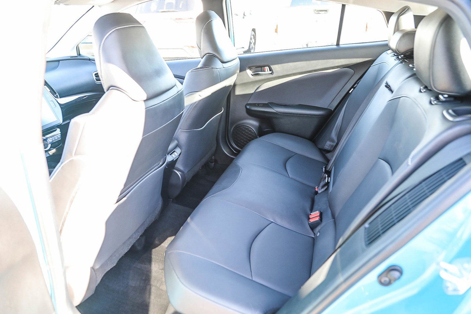 Used 2022 Toyota Prius Prime XLE image 18