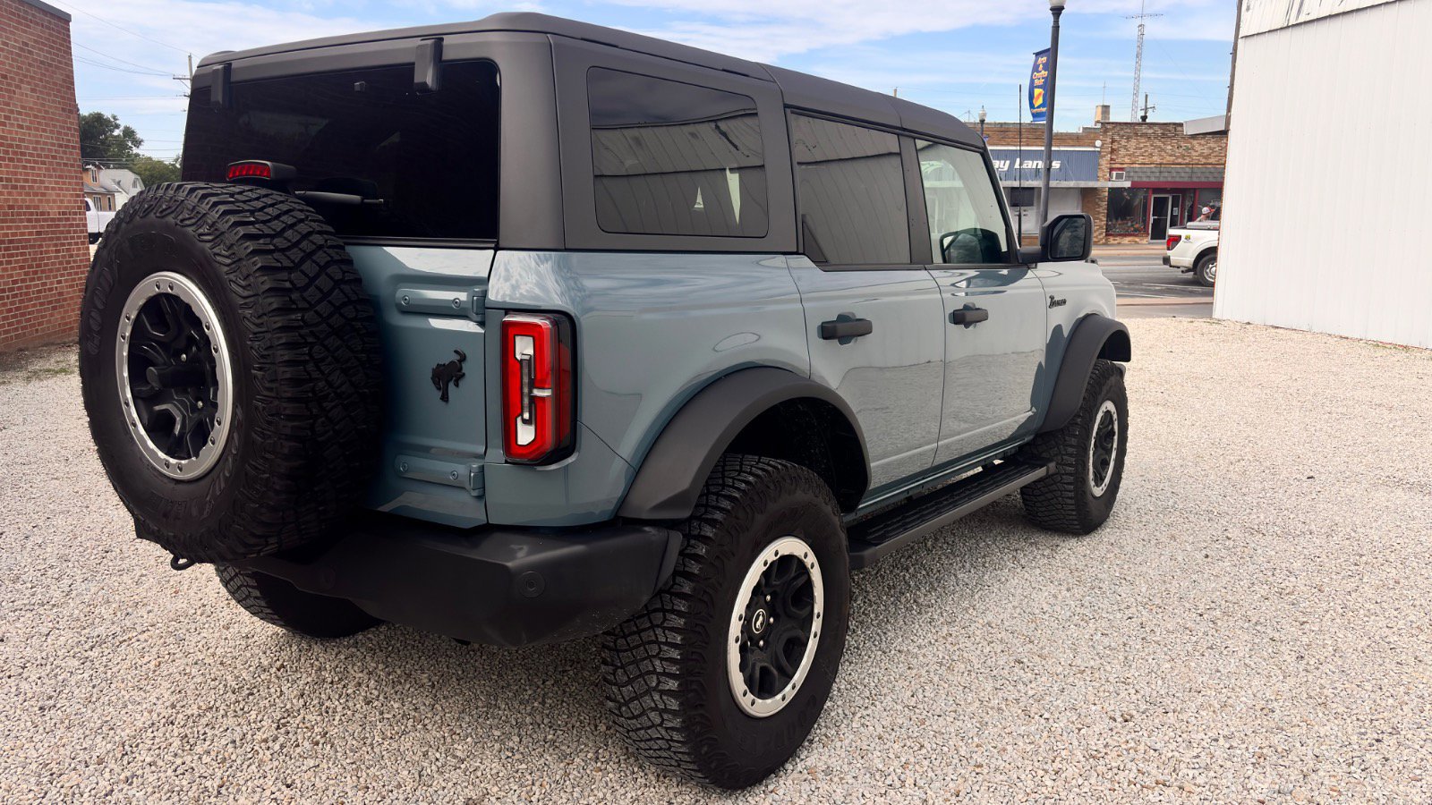 Certified 2023 Ford Bronco Big Bend w/ Sasquatch Package image 3