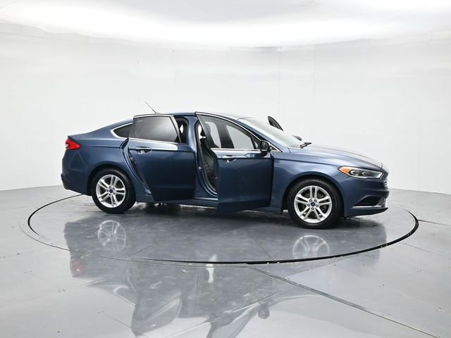 Used 2018 Ford Fusion SE image 46