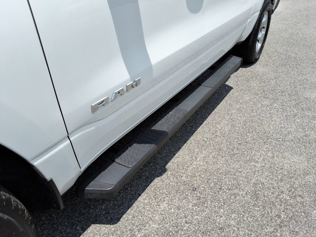 Used 2019 RAM 1500 Big Horn RWD image 12