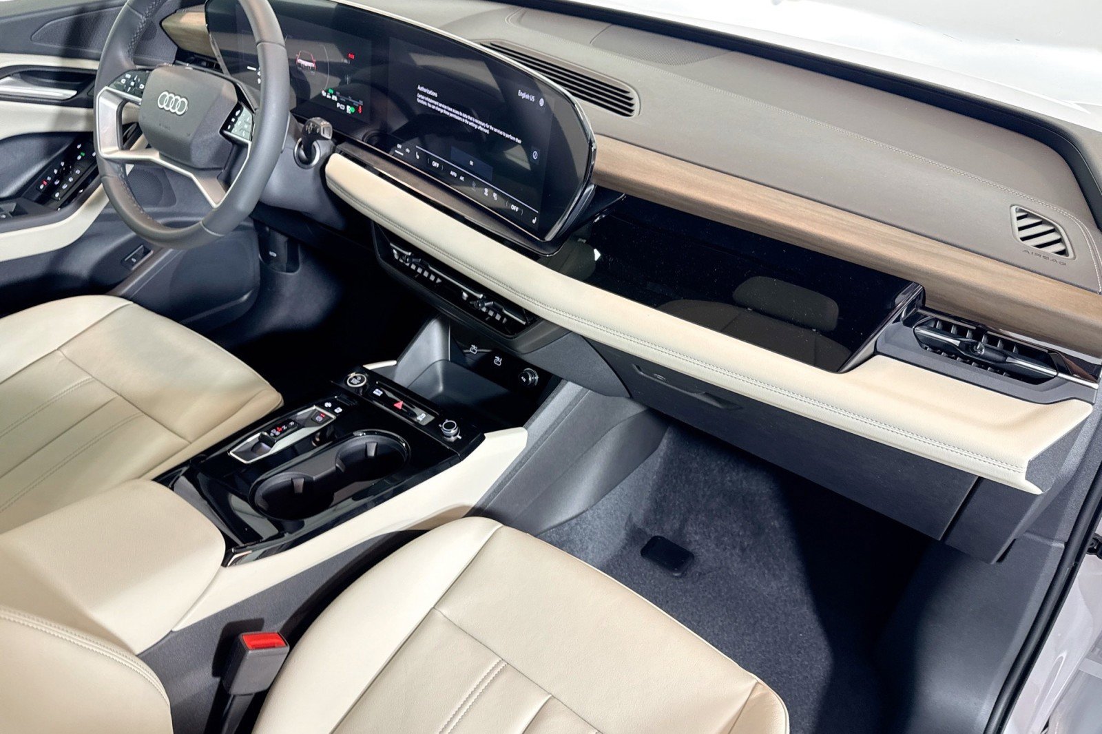 New 2025 Audi Q6 e-tron Premium image 26