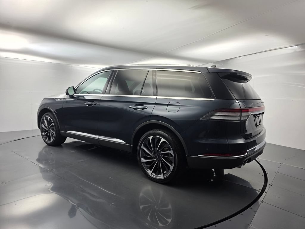 Used 2024 Lincoln Aviator Reserve w/ Equipment Group 201A AWD/4WD image 6