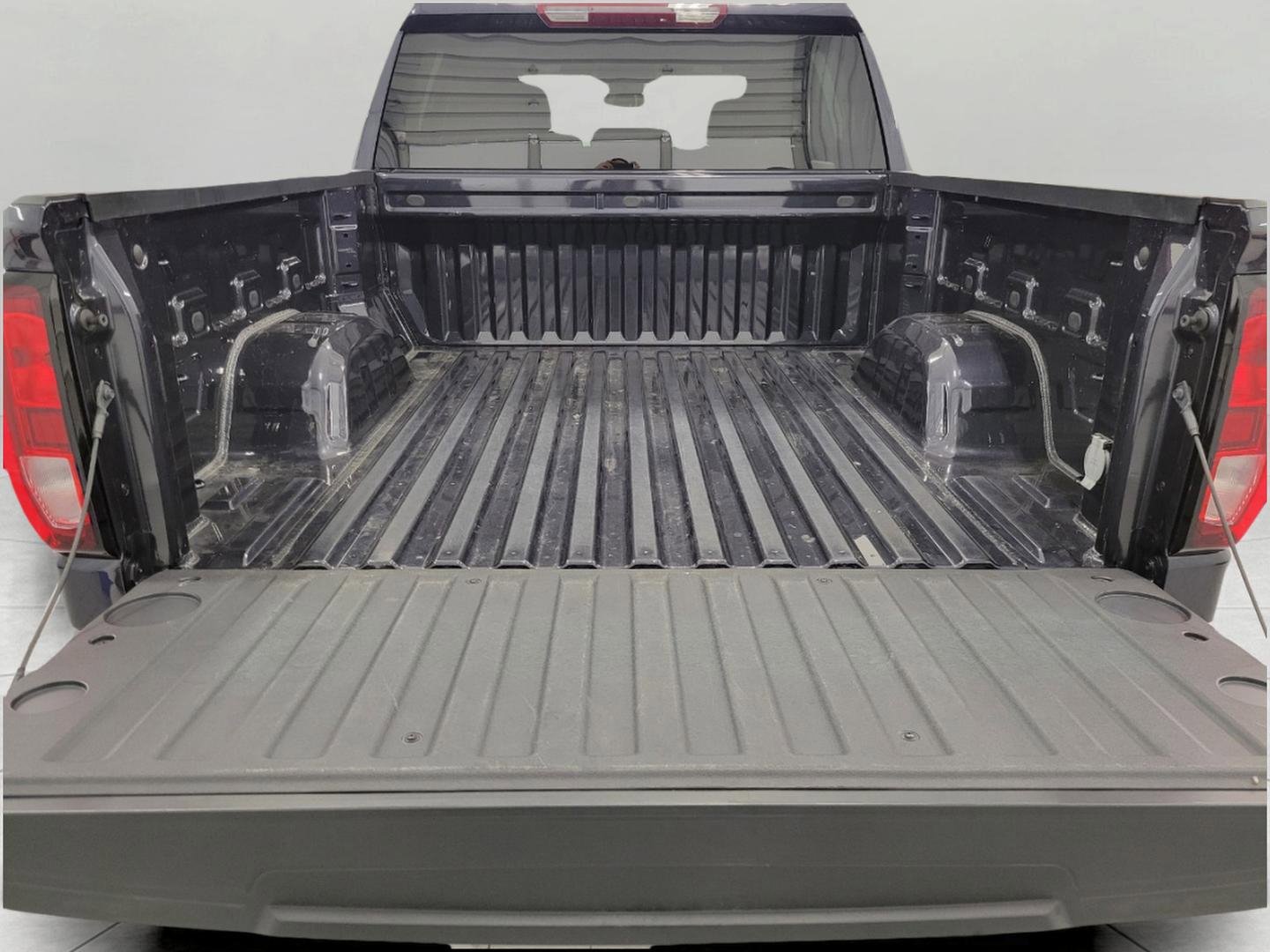 Used 2024 GMC Sierra 1500 Elevation AWD/4WD image 15