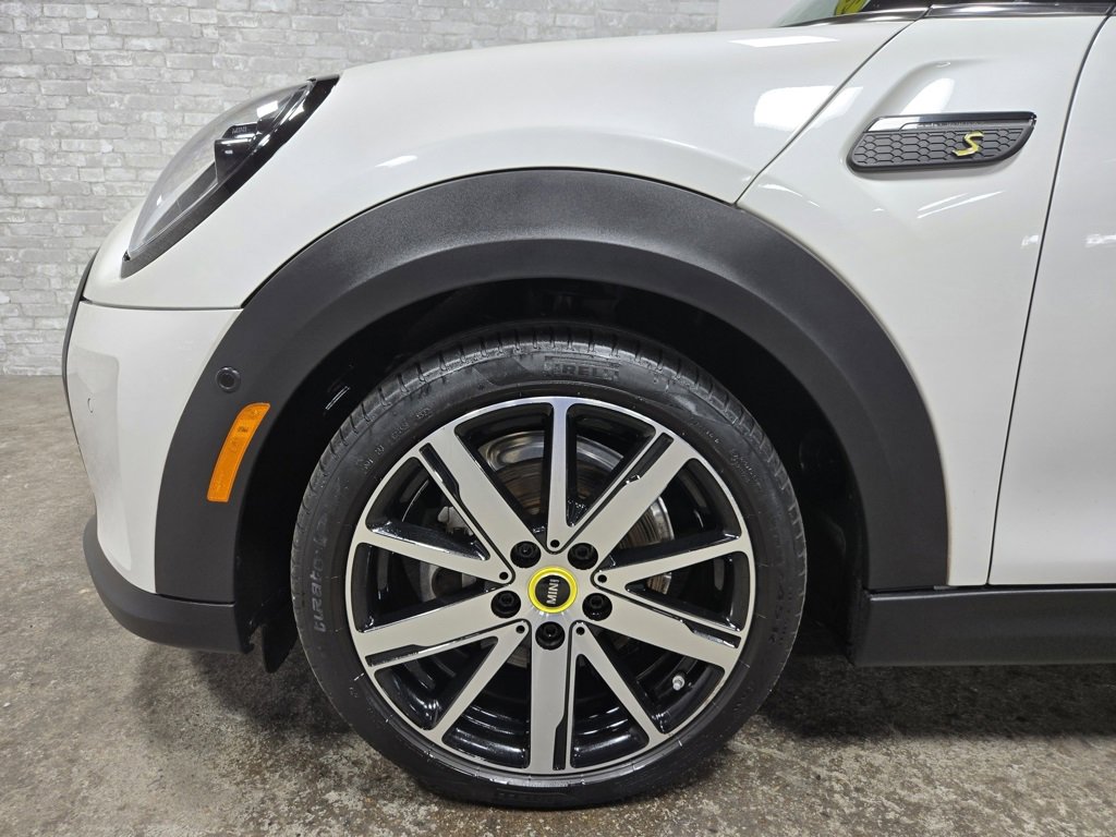 Used 2024 MINI Cooper SE image 49