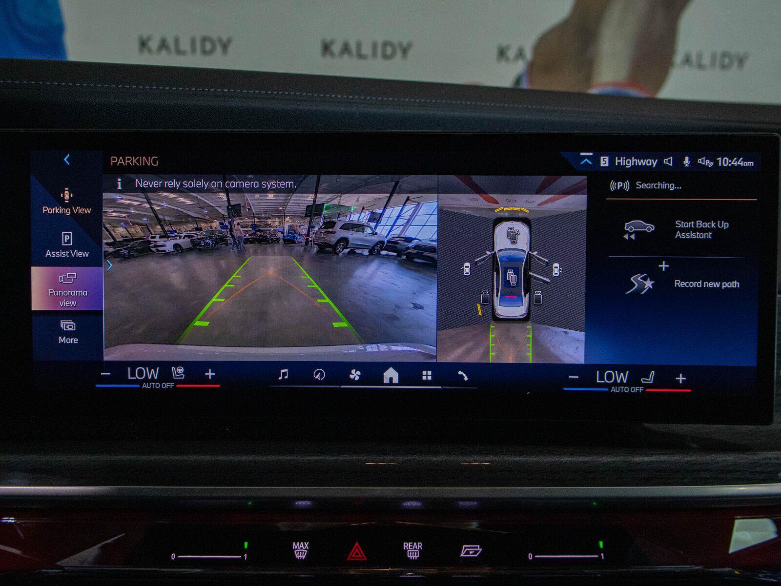 Used 2026 BMW 760i xDrive AWD/4WD image 7