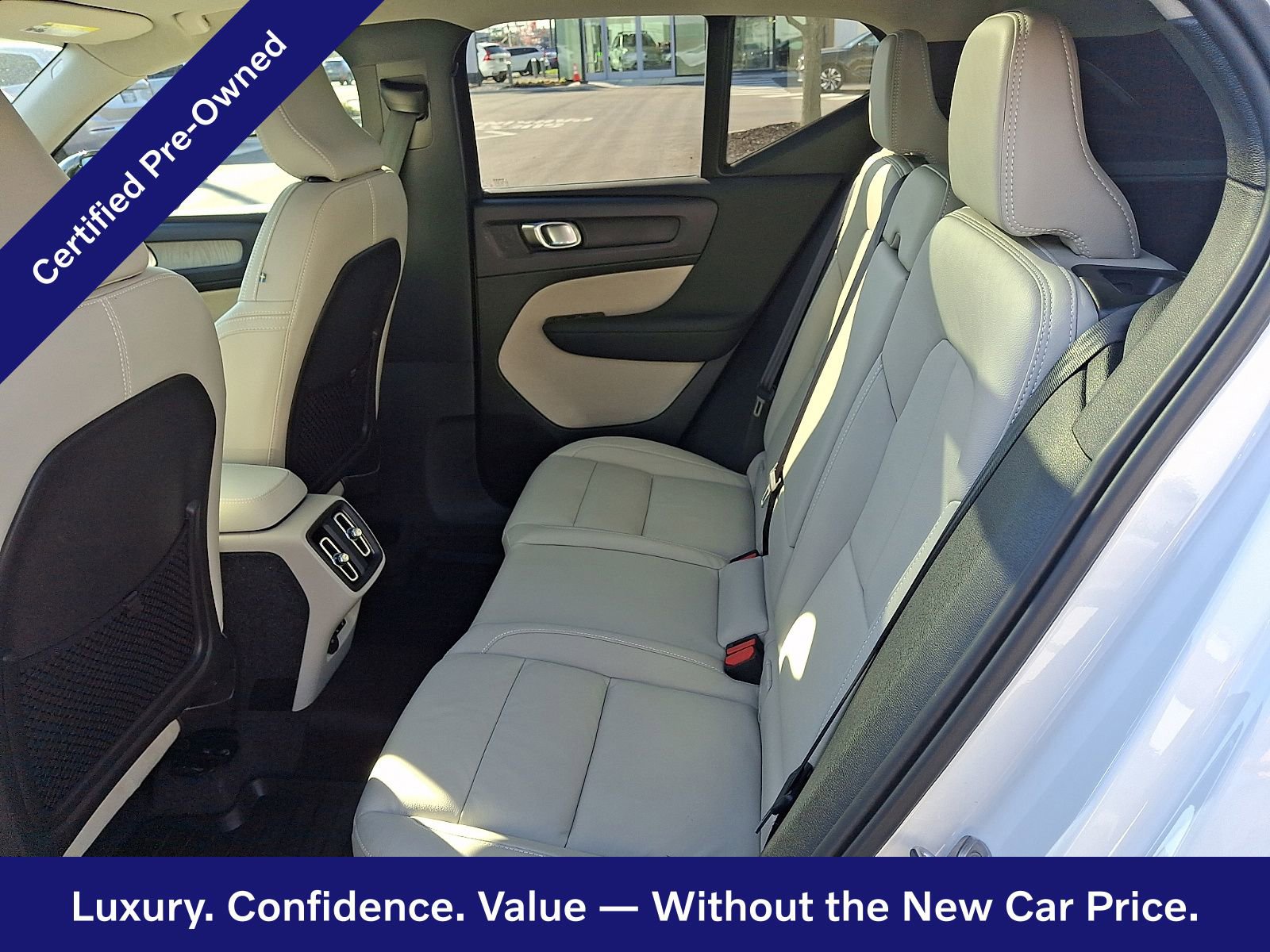 Certified 2023 Volvo XC40 B5 Plus w/ Protection Package Premier image 11