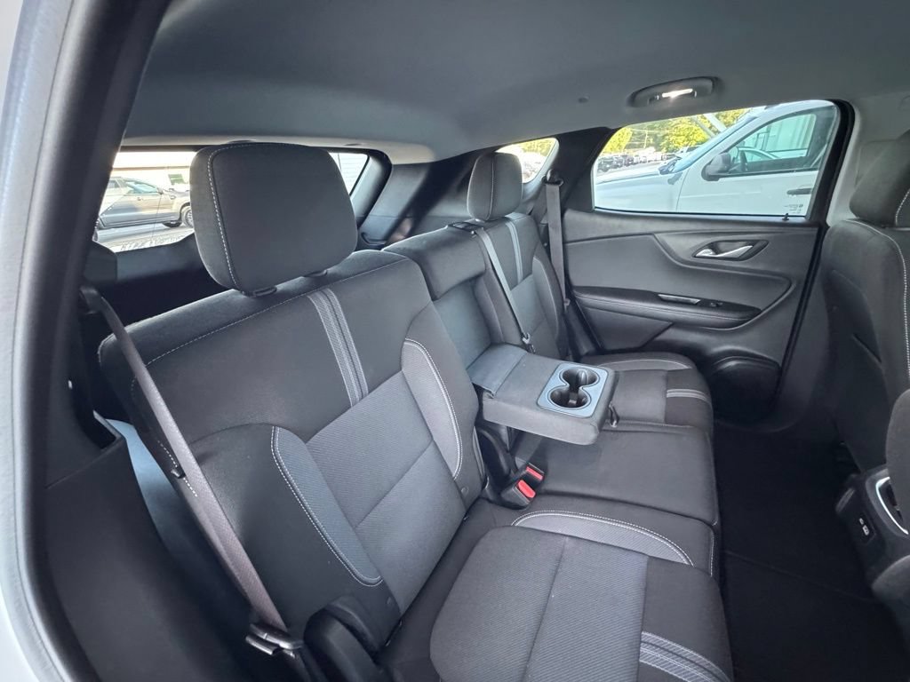 Used 2024 Chevrolet Blazer LT FWD image 24