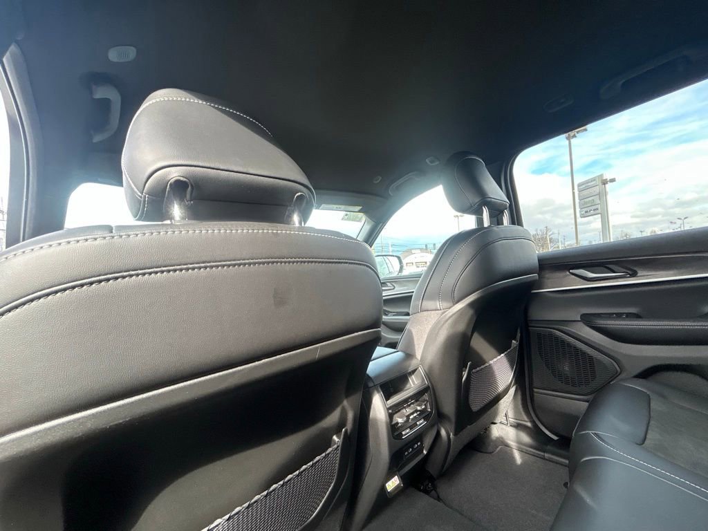 New 2026 Jeep Grand Cherokee Altitude image 28