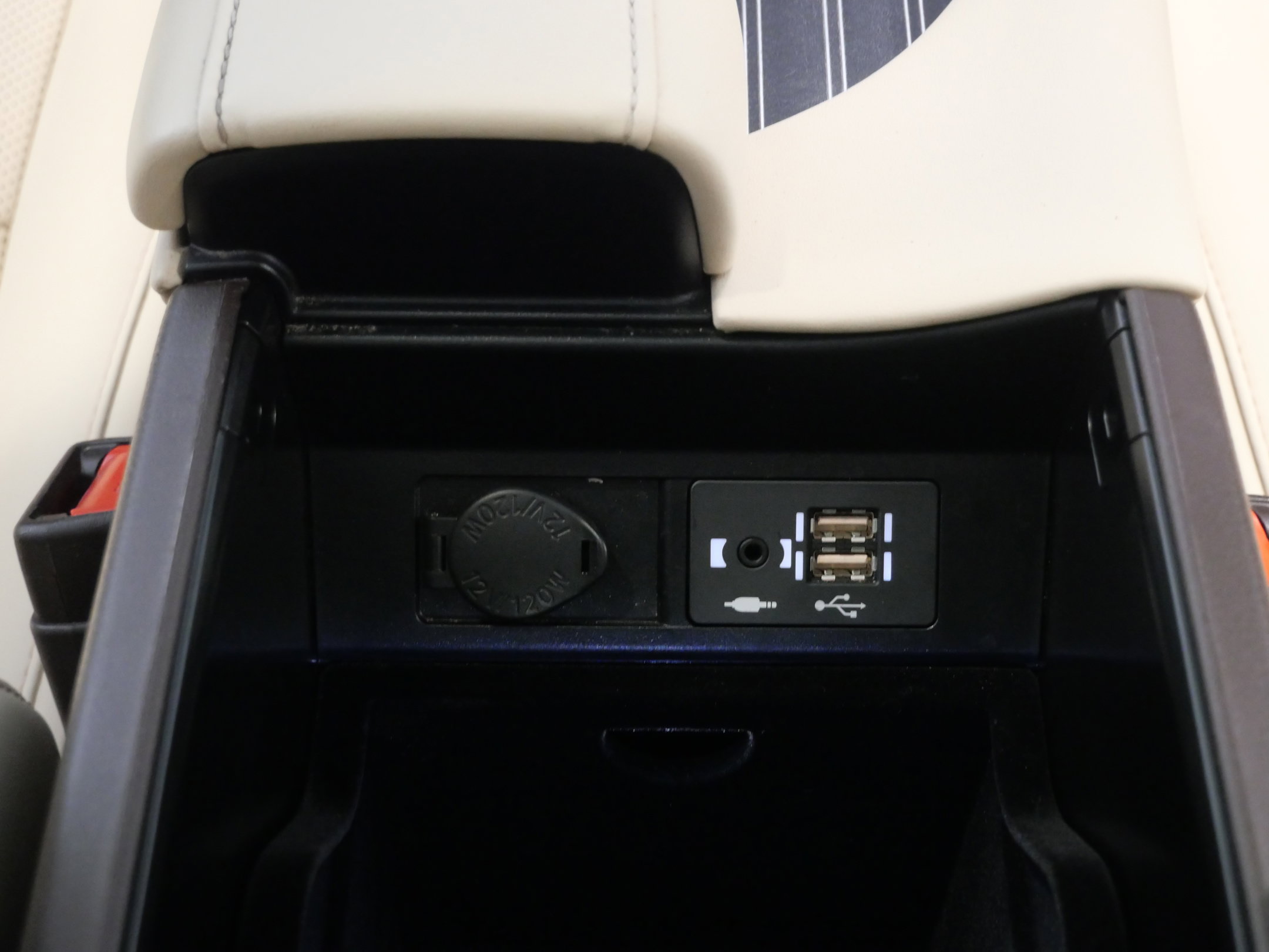 Used 2020 Lexus RX 450h AWD w/ Luxury Package image 25