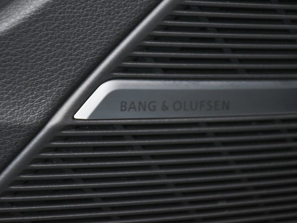 Used 2021 Audi SQ7 Premium Plus w/ Executive Package image 11