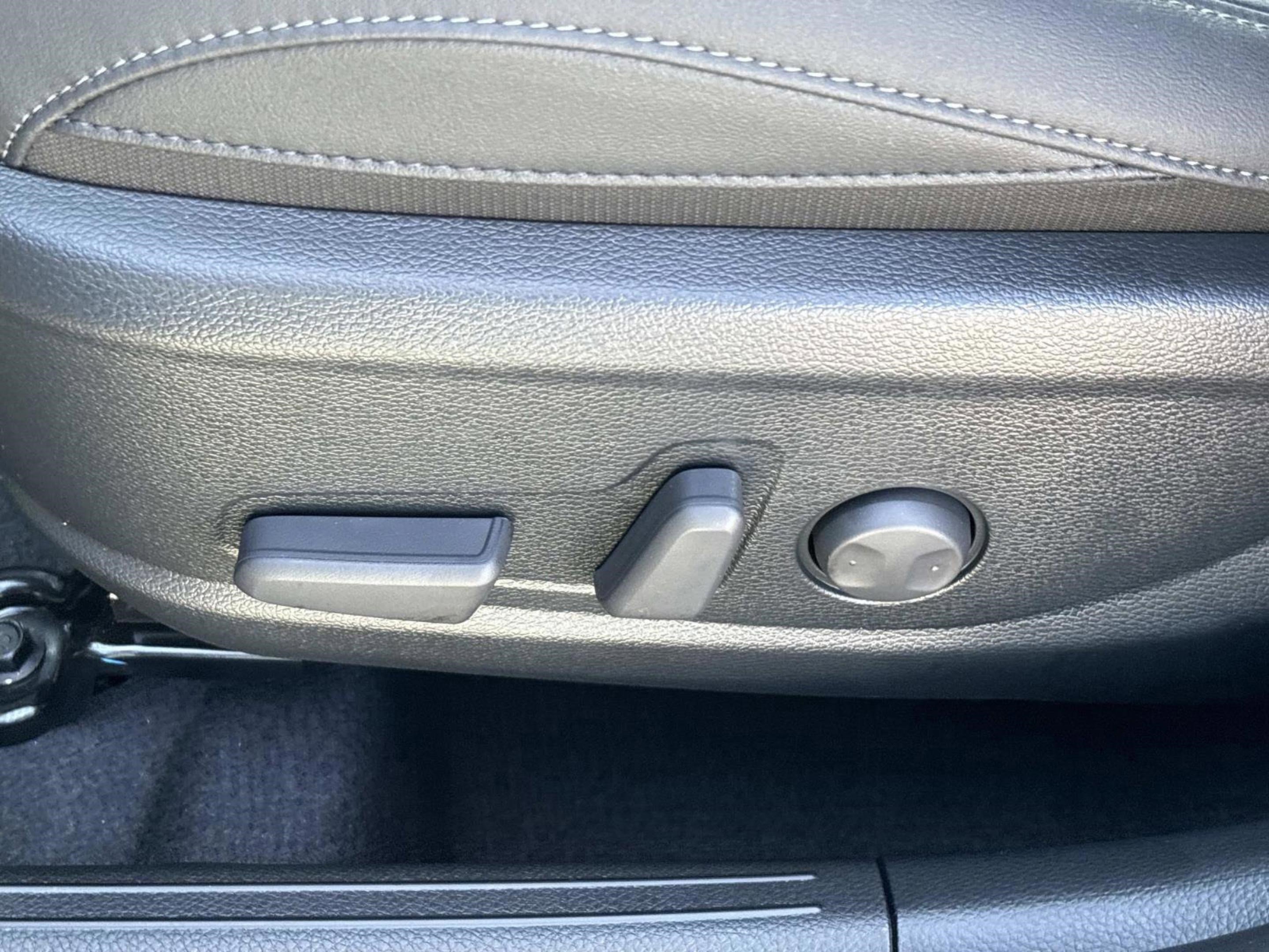 New 2026 Kia Seltos EX image 17