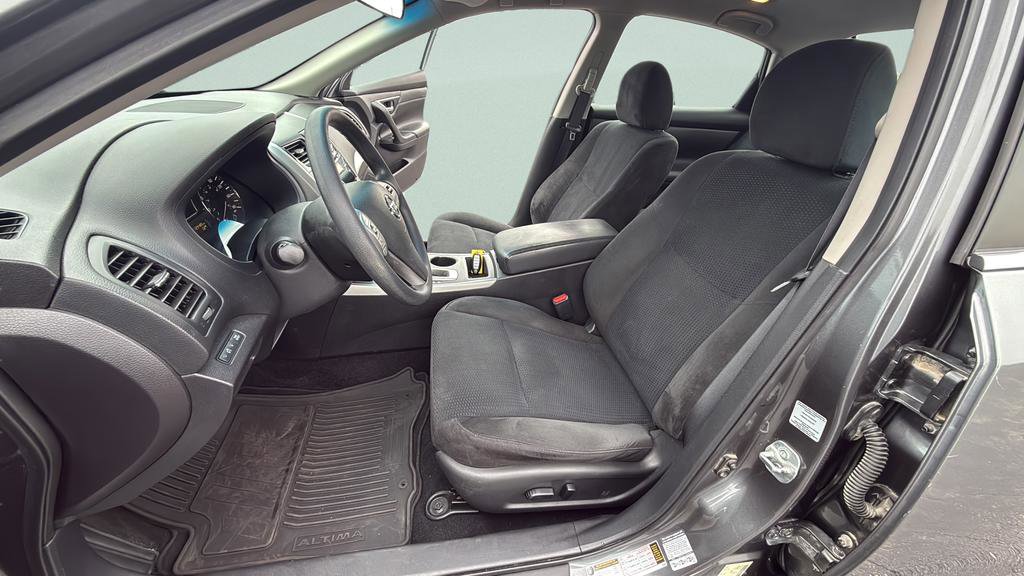 Used 2015 Nissan Altima 2.5 S w/ Sport Value Package FWD image 29