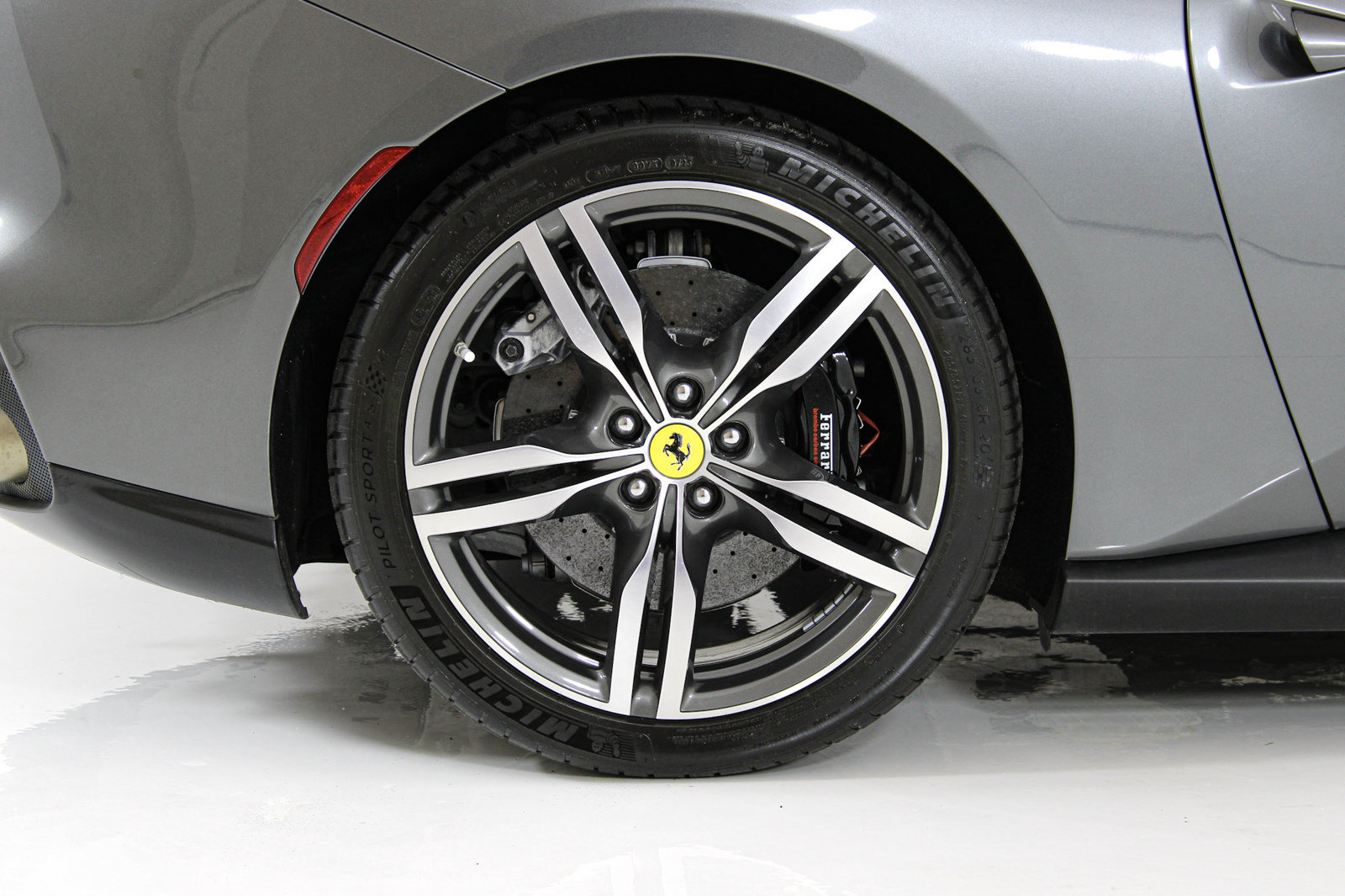 Certified 2022 Ferrari Portofino M RWD image 23