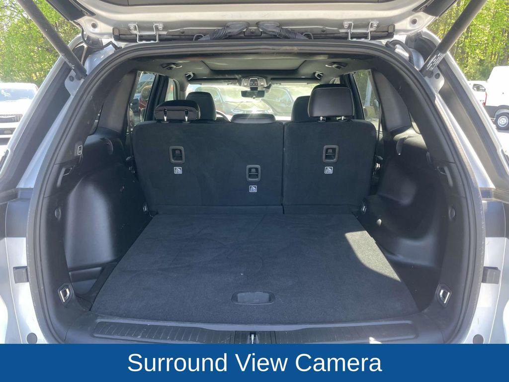 Certified 2025 Jeep Grand Cherokee Limited w/ Luxury Tech Group II image 20