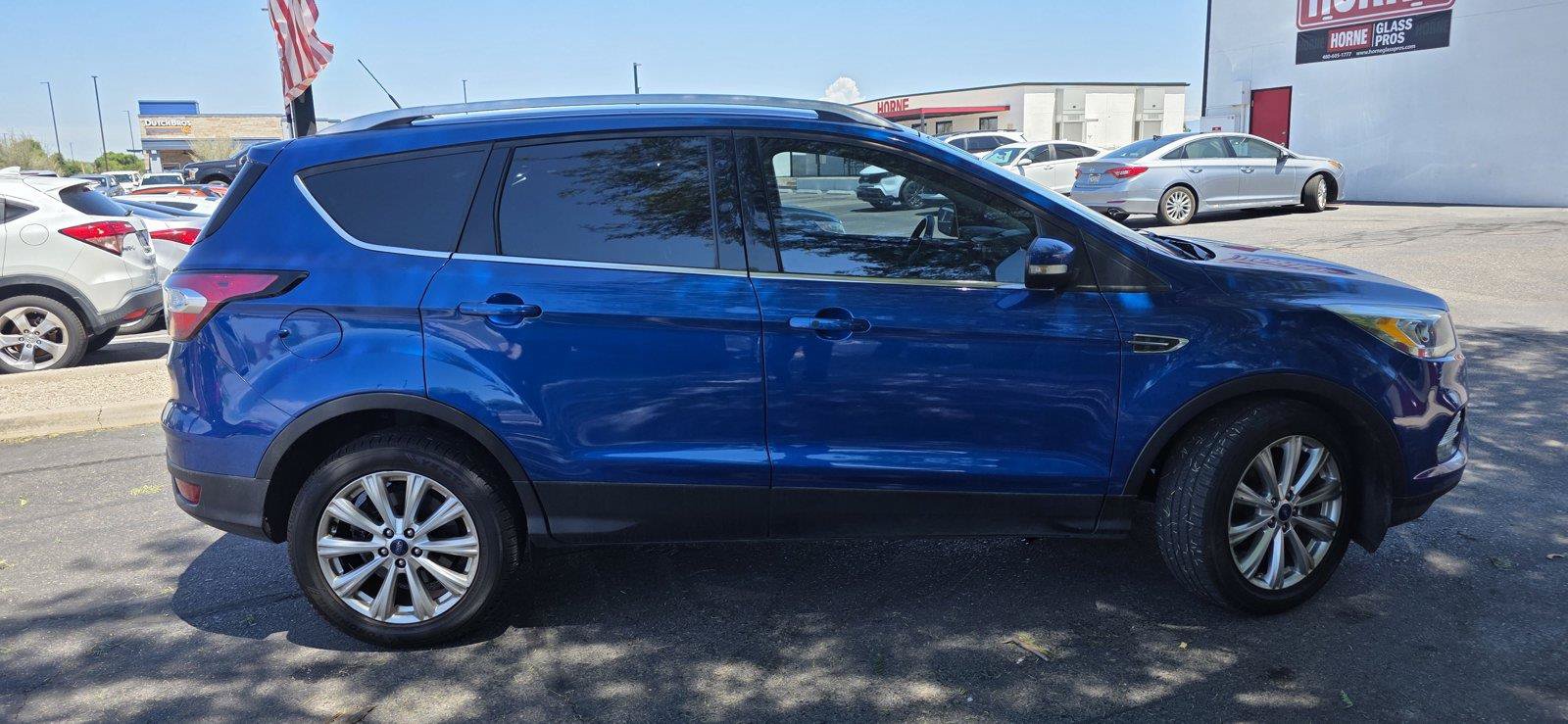 Used 2017 Ford Escape Titanium FWD image 4