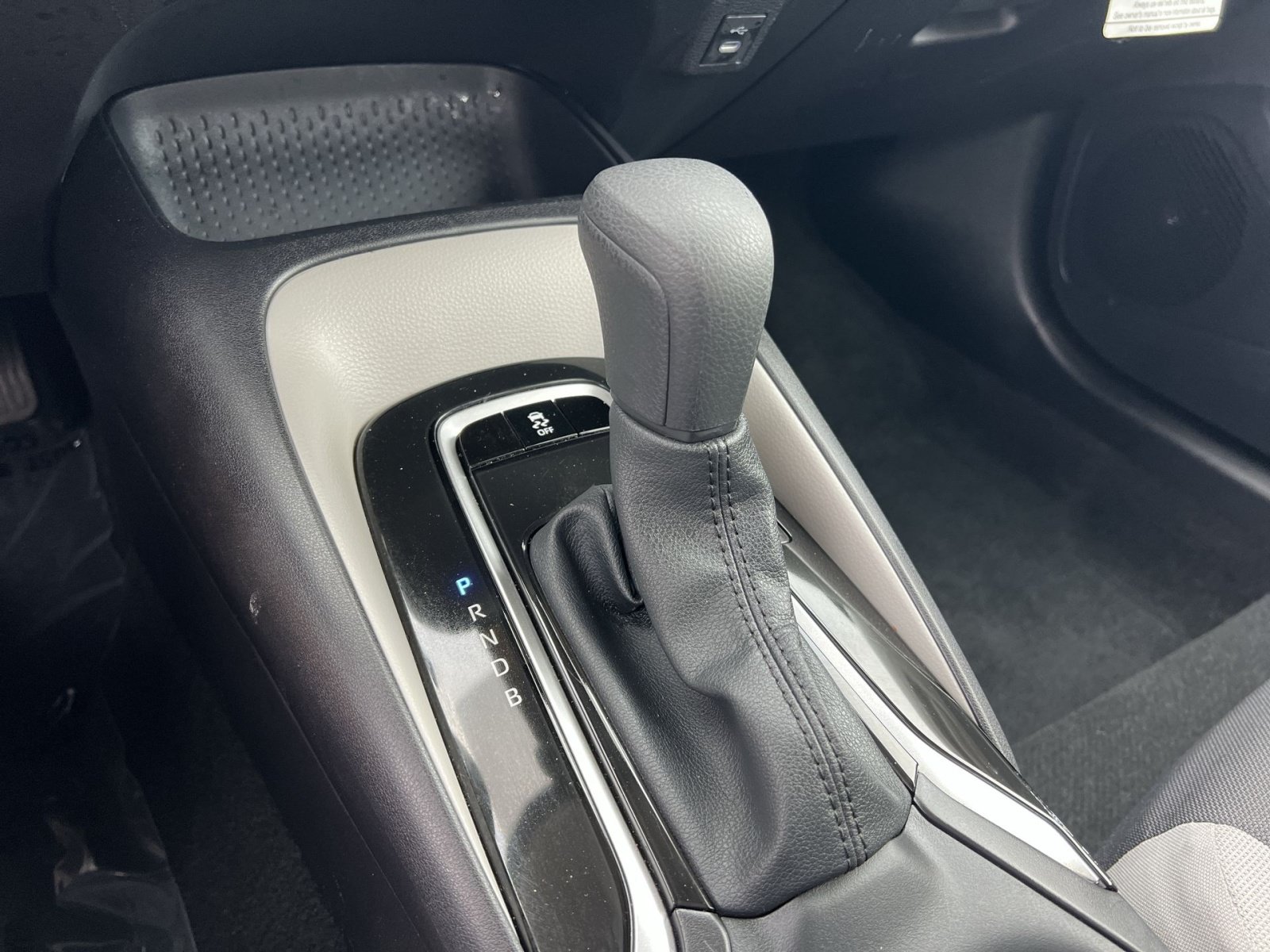 Used 2026 Toyota Corolla LE FWD image 21