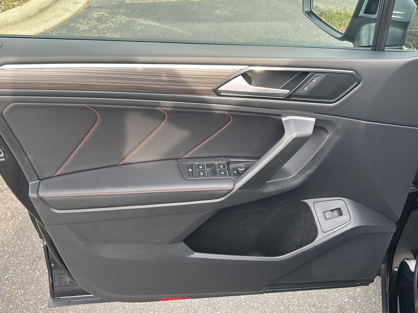 Used 2024 Volkswagen Tiguan Wolfsburg Edition image 12