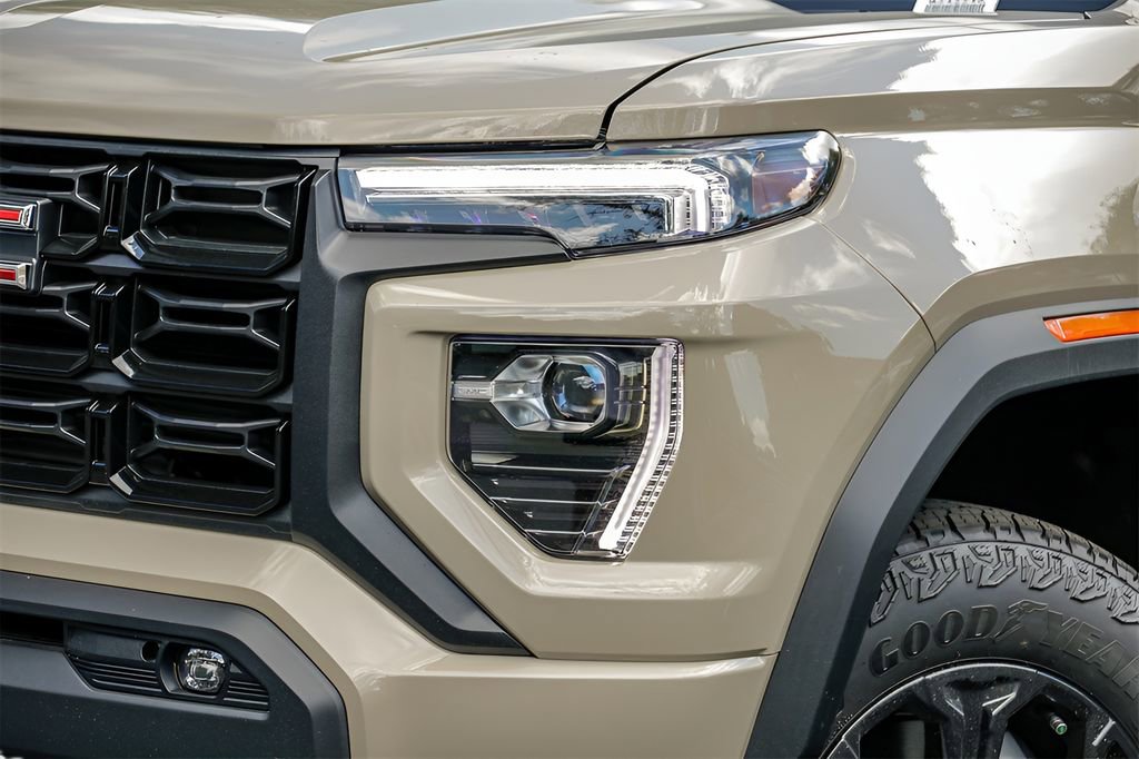 Used 2024 GMC Canyon Elevation w/ Convenience Package image 8