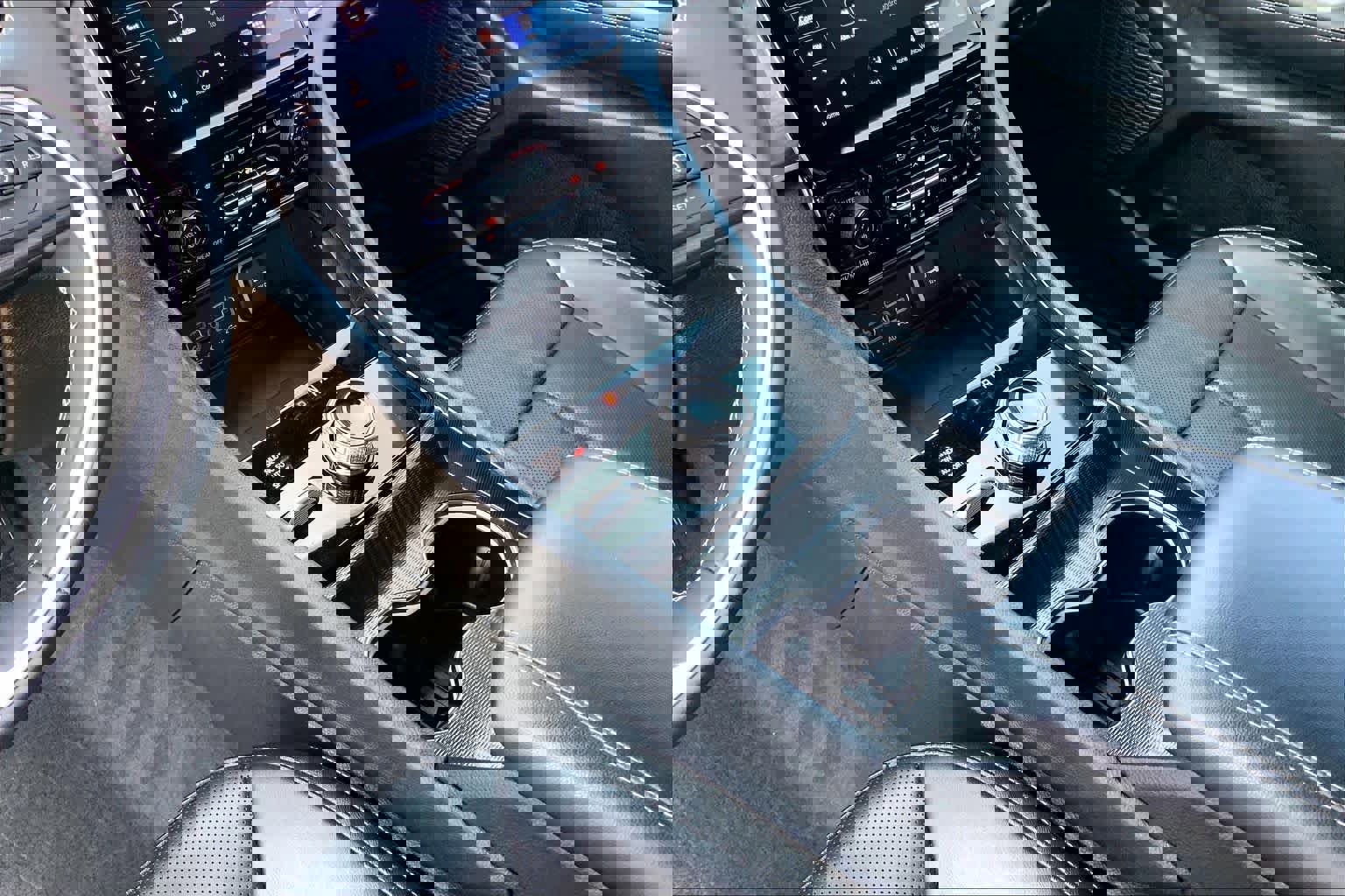 Used 2025 Jeep Grand Cherokee L Limited w/ Luxury Tech Group II AWD/4WD image 16